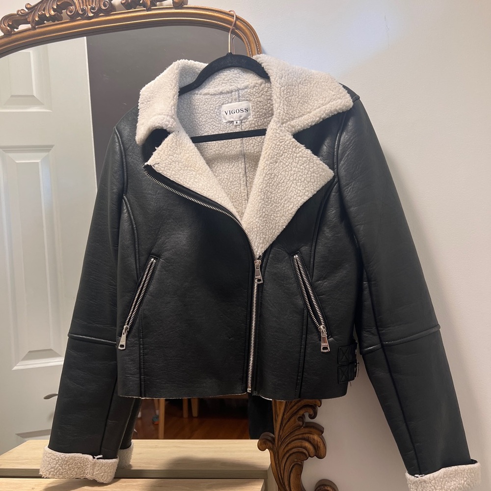 Vigoss Black White Faux Shearling Jacket Medium